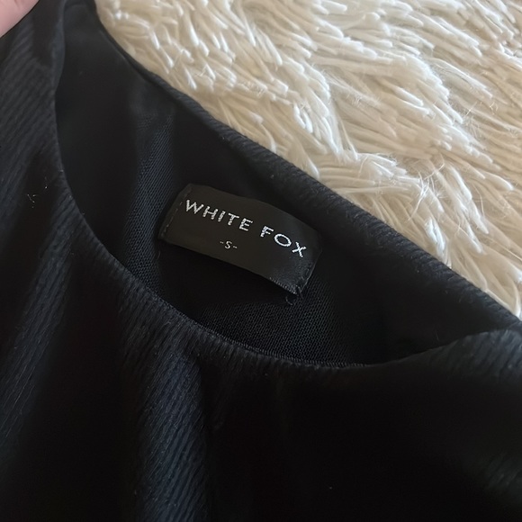 White Fox Long Sleeve Bodycon Black Dress - Picture 2 of 3